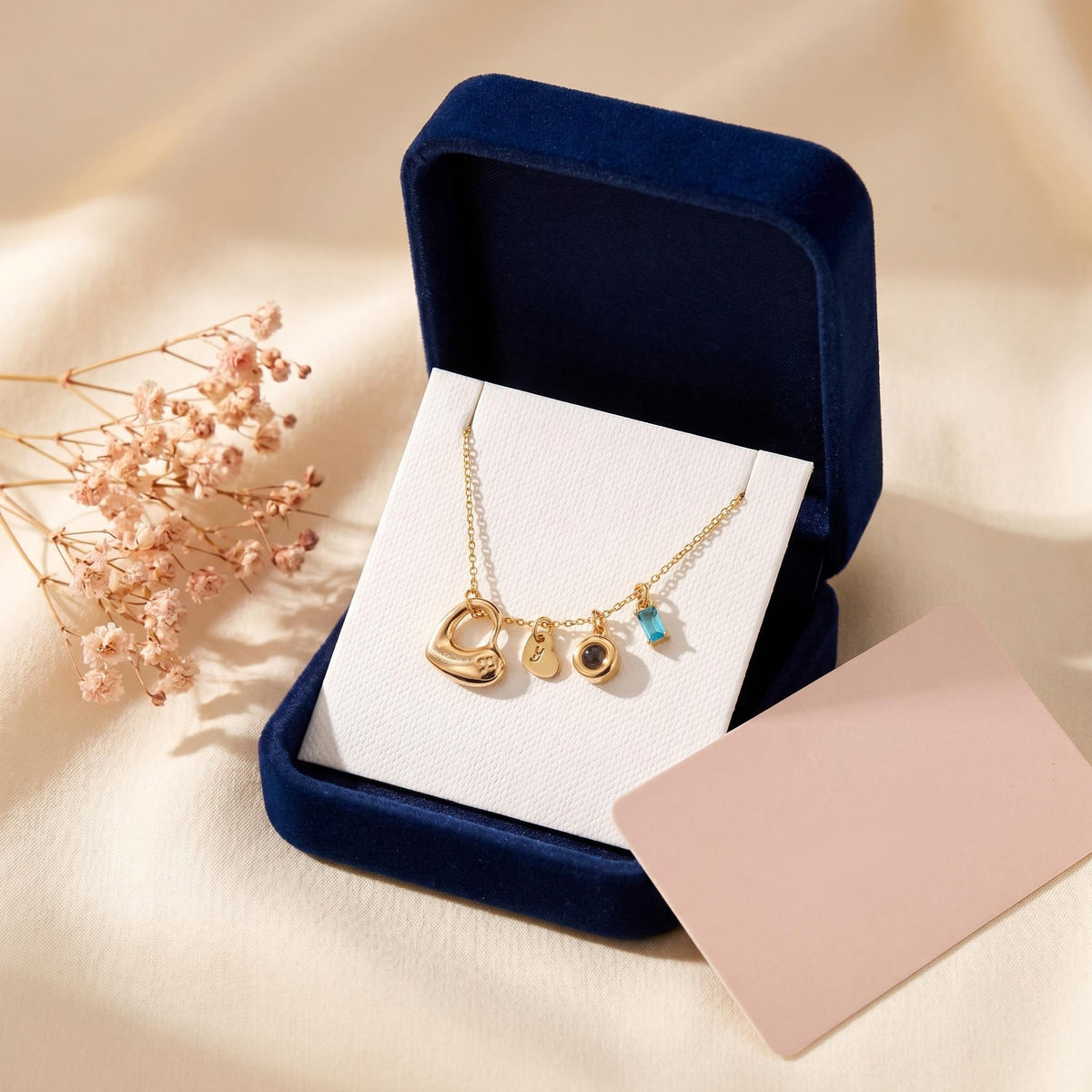 The Hollow Heart Necklace