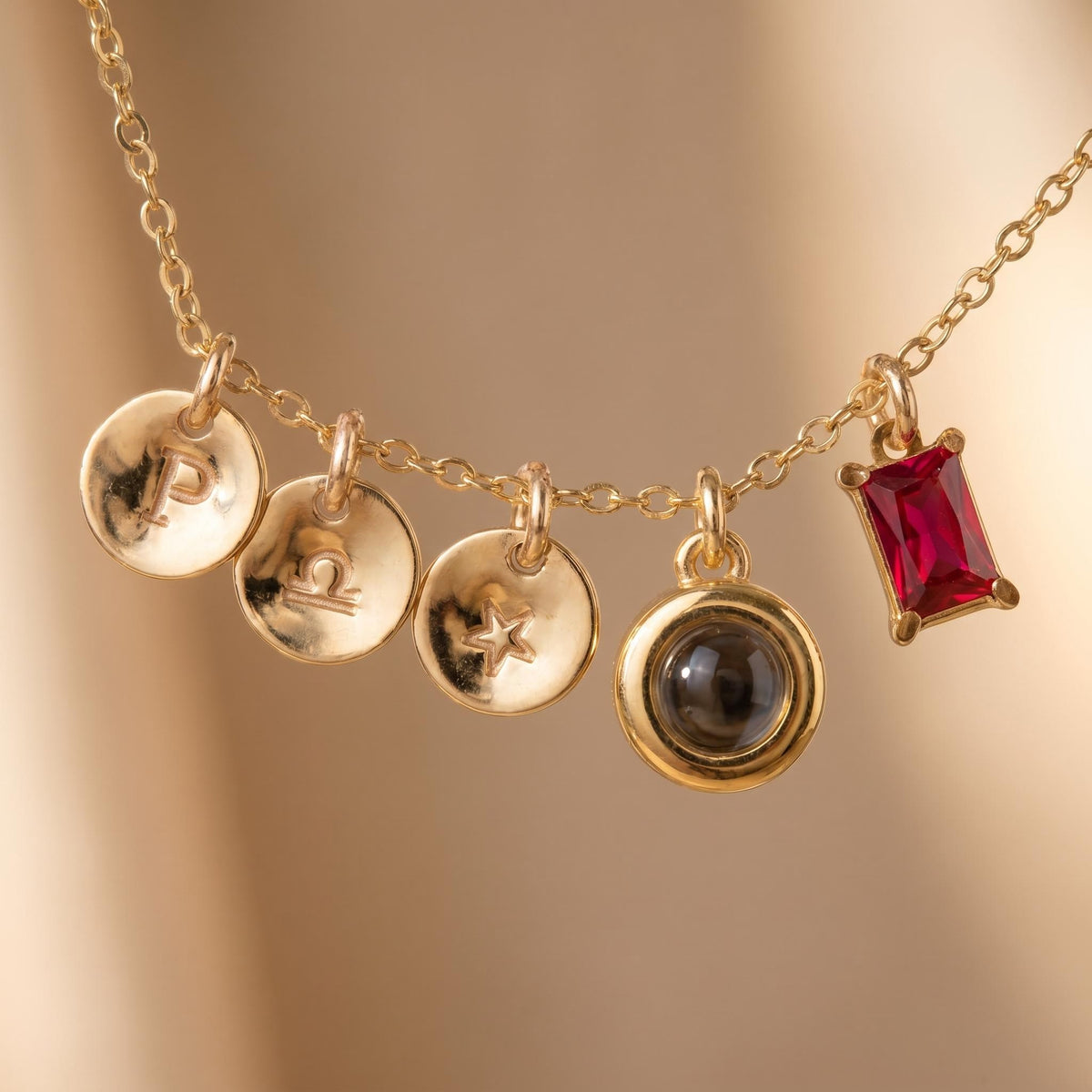 The Ripple Disk Necklace