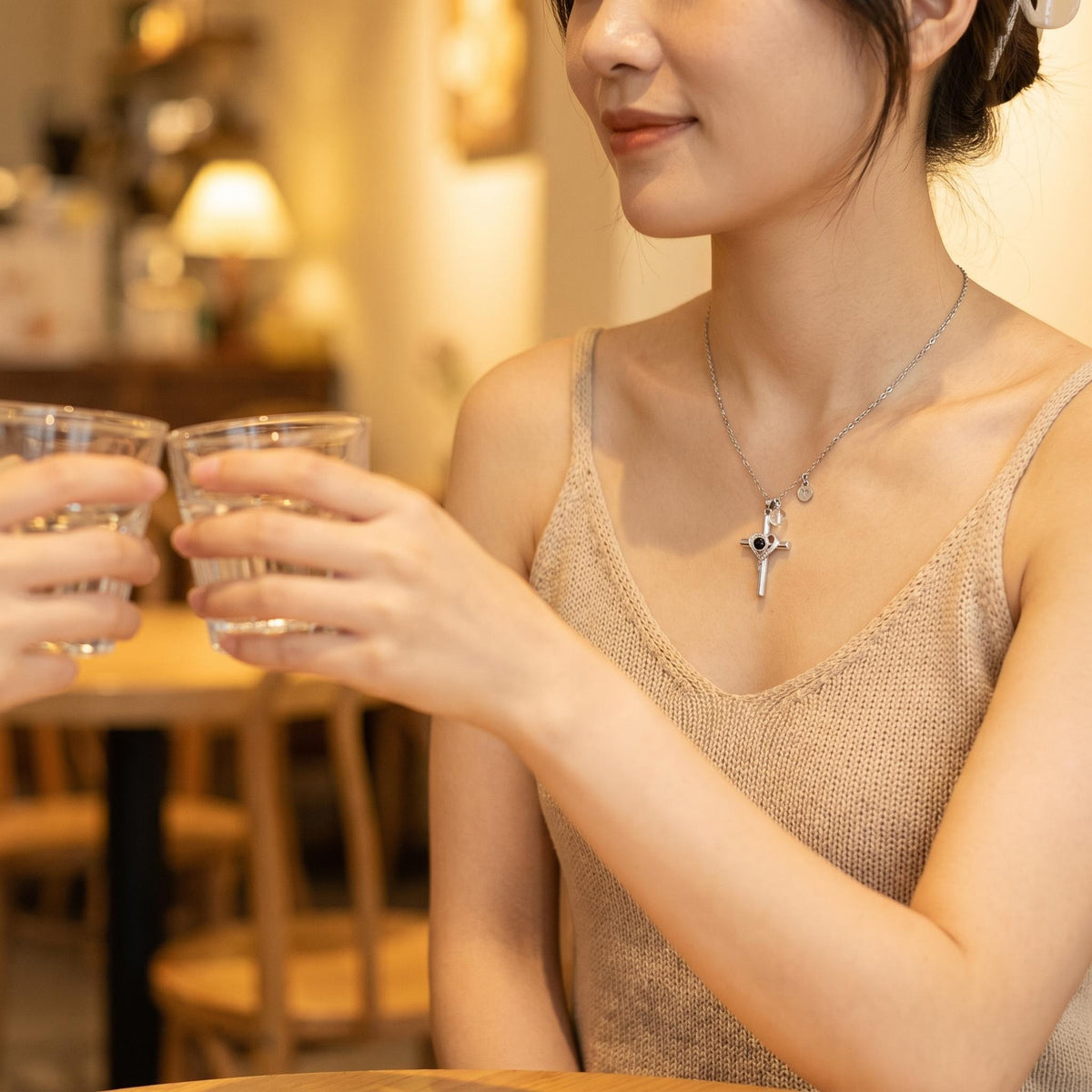 The Shine of Faith Cross Photo Projection Necklace